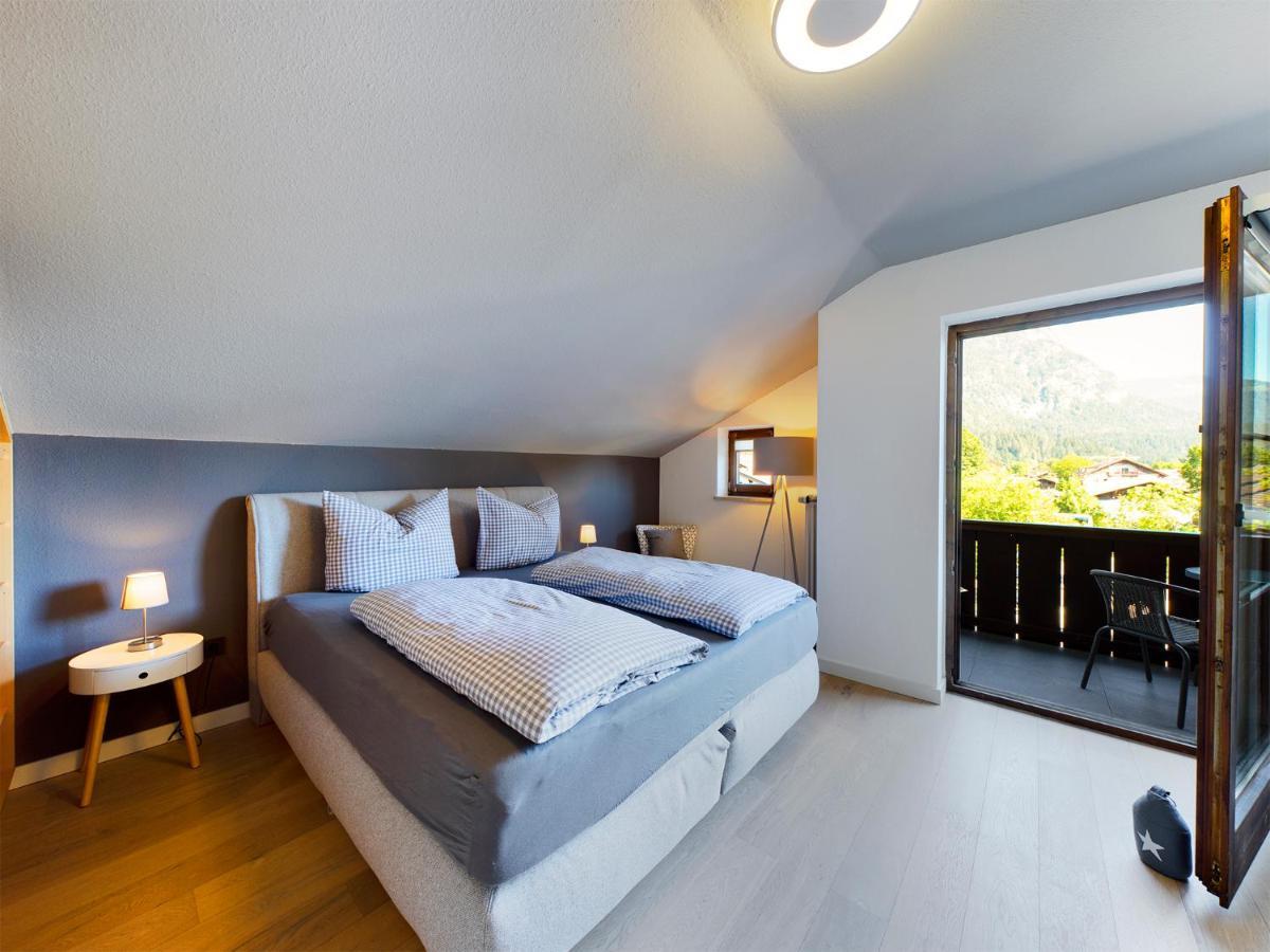Hausberg No. 2 // Neu *